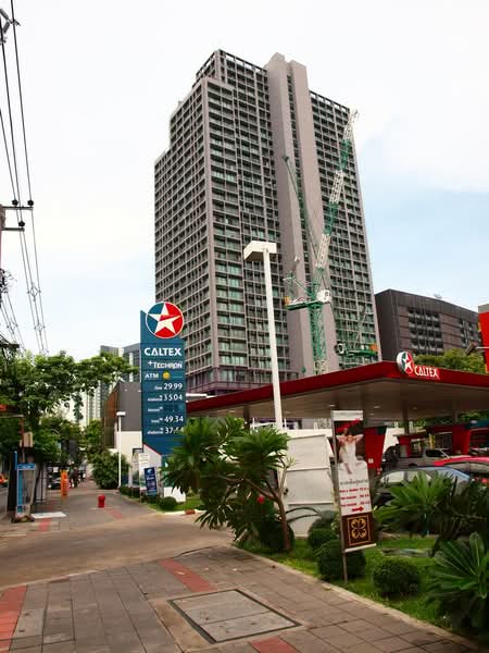Noble Remix, Bangkok