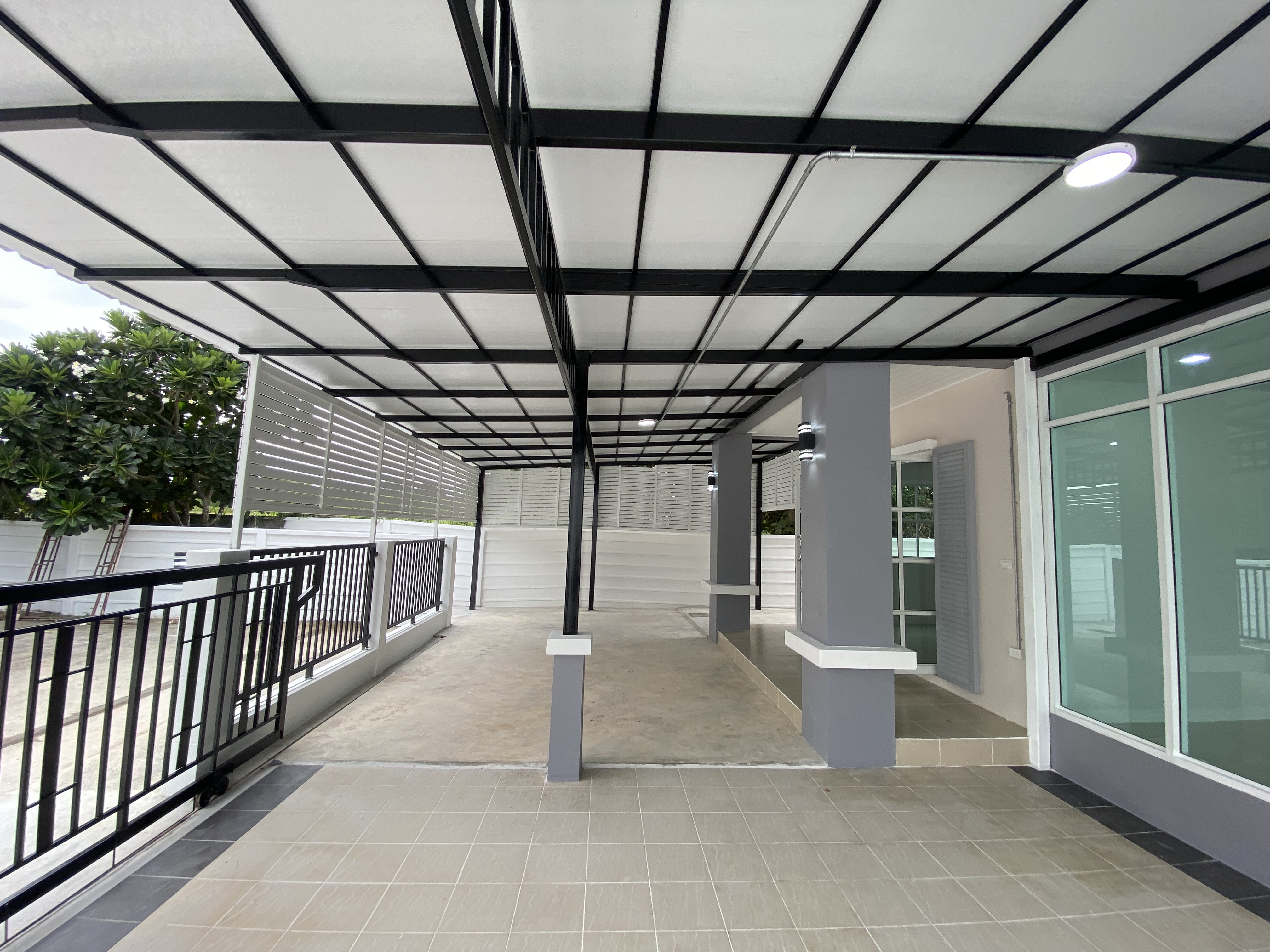 บ้านเดี่ยว โครงการเมโทรทาวน์ 2 อุบลราชธานี : ปรับปรุงใหม่