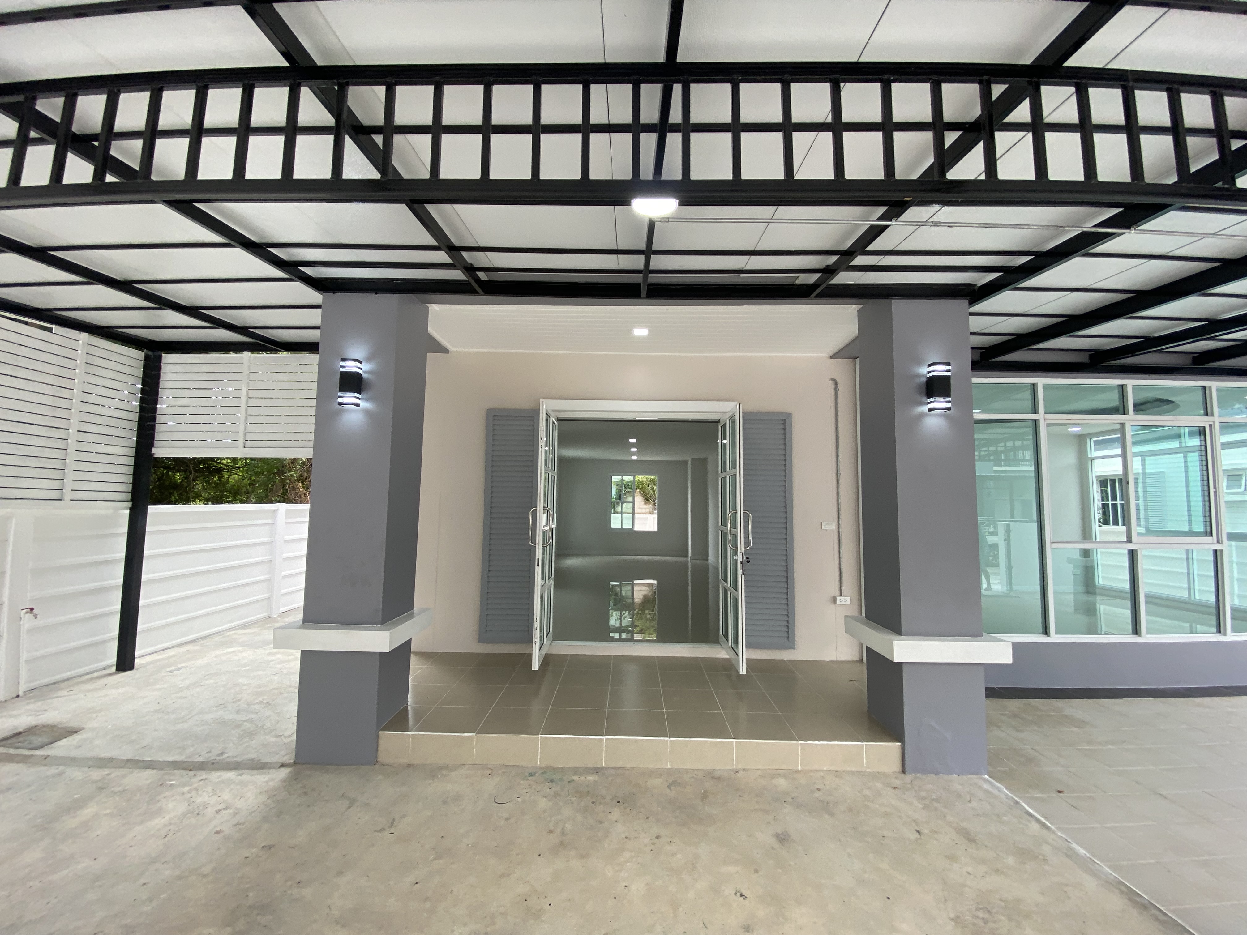 บ้านเดี่ยว โครงการเมโทรทาวน์ 2 อุบลราชธานี : ปรับปรุงใหม่