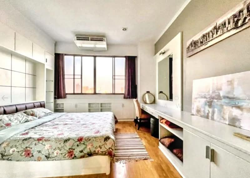 Supalai Place Sukhumvit 39, Bangkok