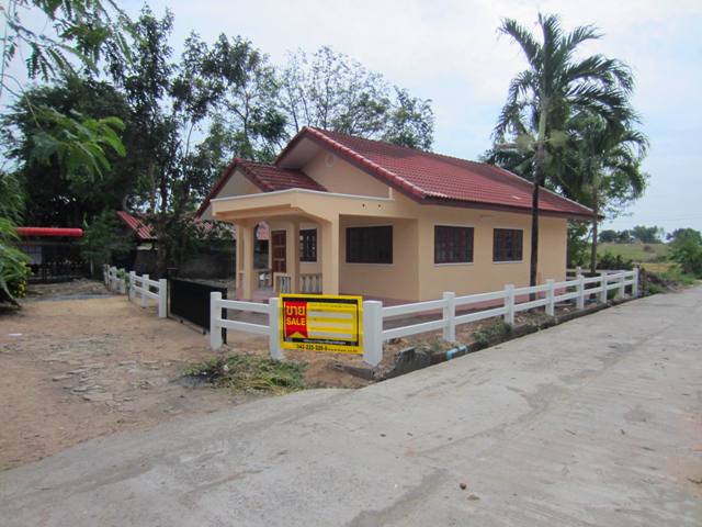 Single House in Sri Somdet, Roi Et