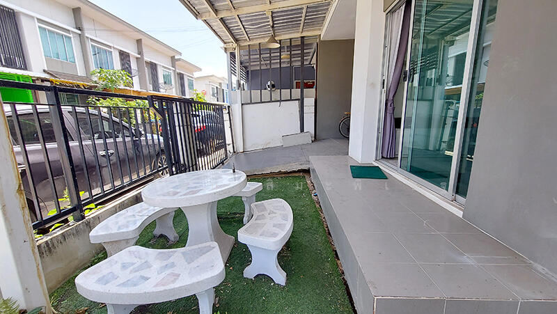 Pruksa Ville77, Nakhon Pathom