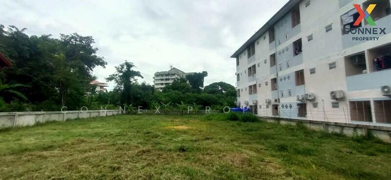 ที่ดินว่างเปล่า ติด มมส. The land is vacant, attached to MMS., Maha Sarakham
