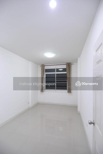 ทาวน์โฮม 2 ชั้น ถนน กัลปพฤกษ์ - กำนันแม้น 13, Bangkok