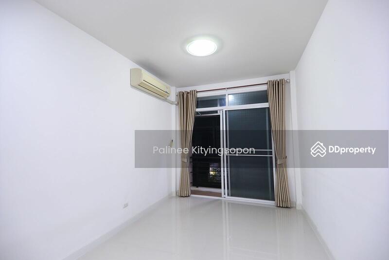 ทาวน์โฮม 2 ชั้น ถนน กัลปพฤกษ์ - กำนันแม้น 13, Bangkok