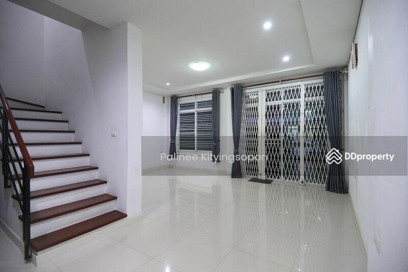 ทาวน์โฮม 2 ชั้น ถนน กัลปพฤกษ์ - กำนันแม้น 13, Bangkok
