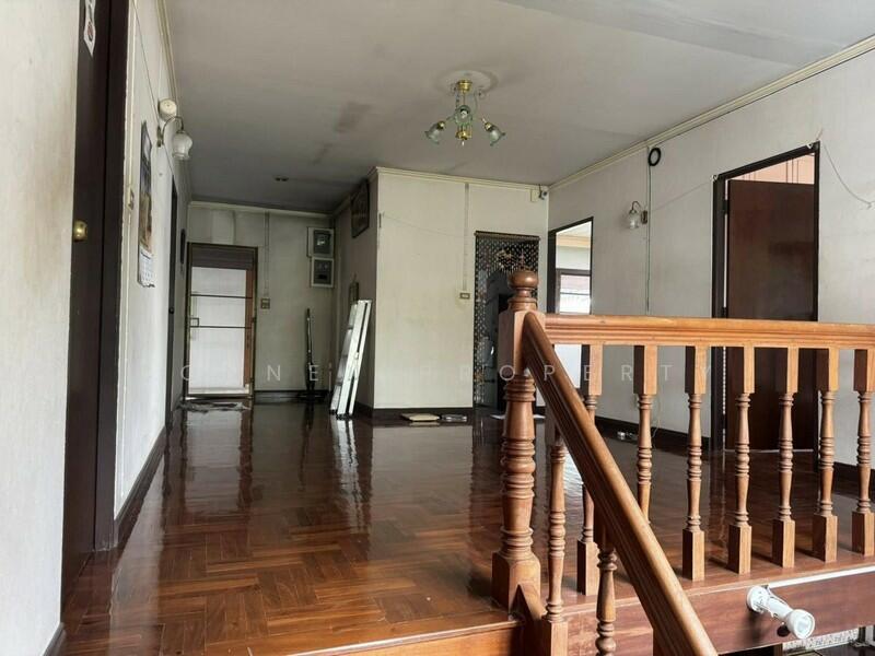 Baan bang mod , Soi 4, Bangkok