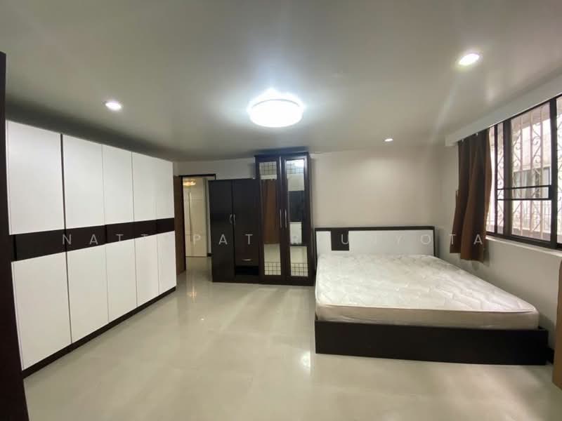 15 Suite, Bangkok