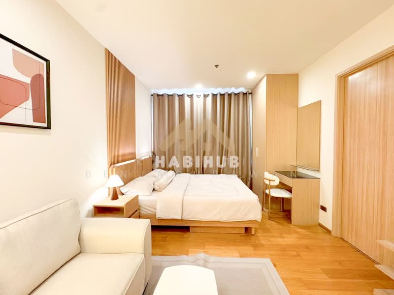 Fuse Sathorn-Taksin, Bangkok