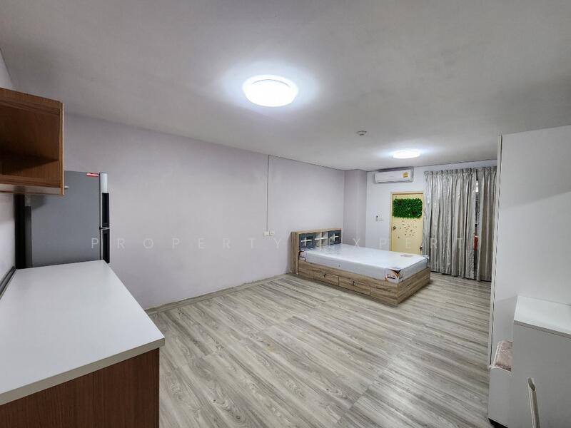 Royal Tower III Condominium, Bangkok
