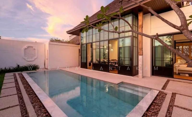 2 Bedrooms Private Pool Villa for Sale in Pasak, Phuket