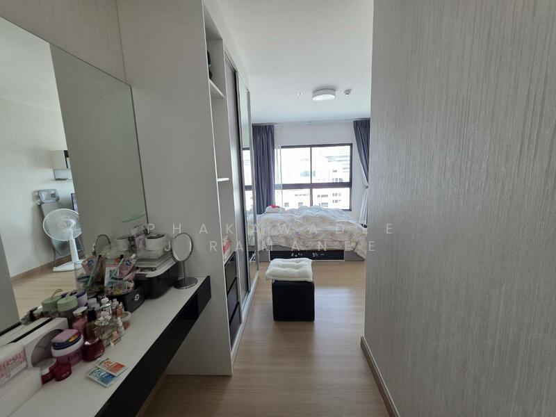 Supalai Loft @ Talat Phlu Station, Bangkok