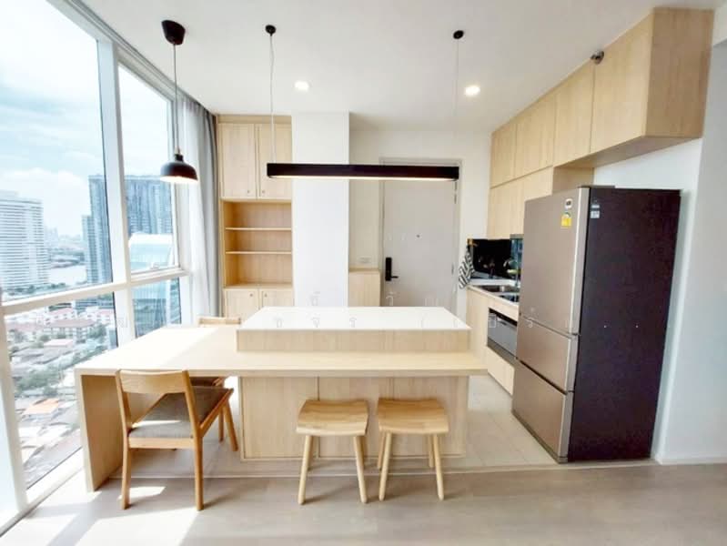 De Lapis Charan 81, Bangkok