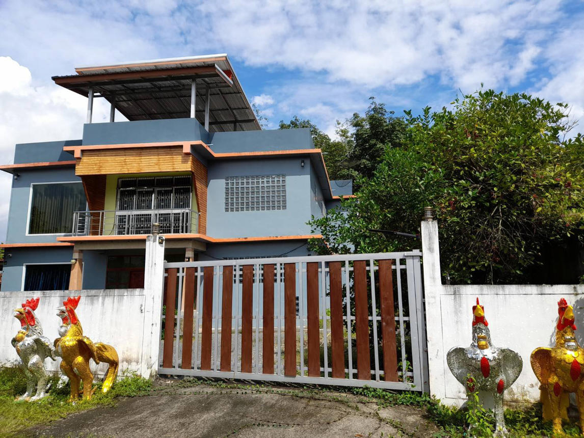 Townhouse for sale outside Phra Phrom Narathiwat Ratchakan project in Nakhon Si Thammarat