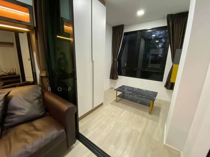 Atmoz Ladprao 71, Bangkok