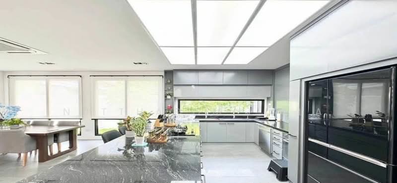 6-BR House, Bangkok