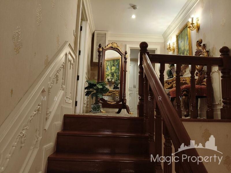 Supalai Place Sukhumvit 39, Bangkok