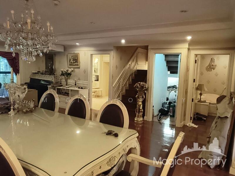 Supalai Place Sukhumvit 39, Bangkok