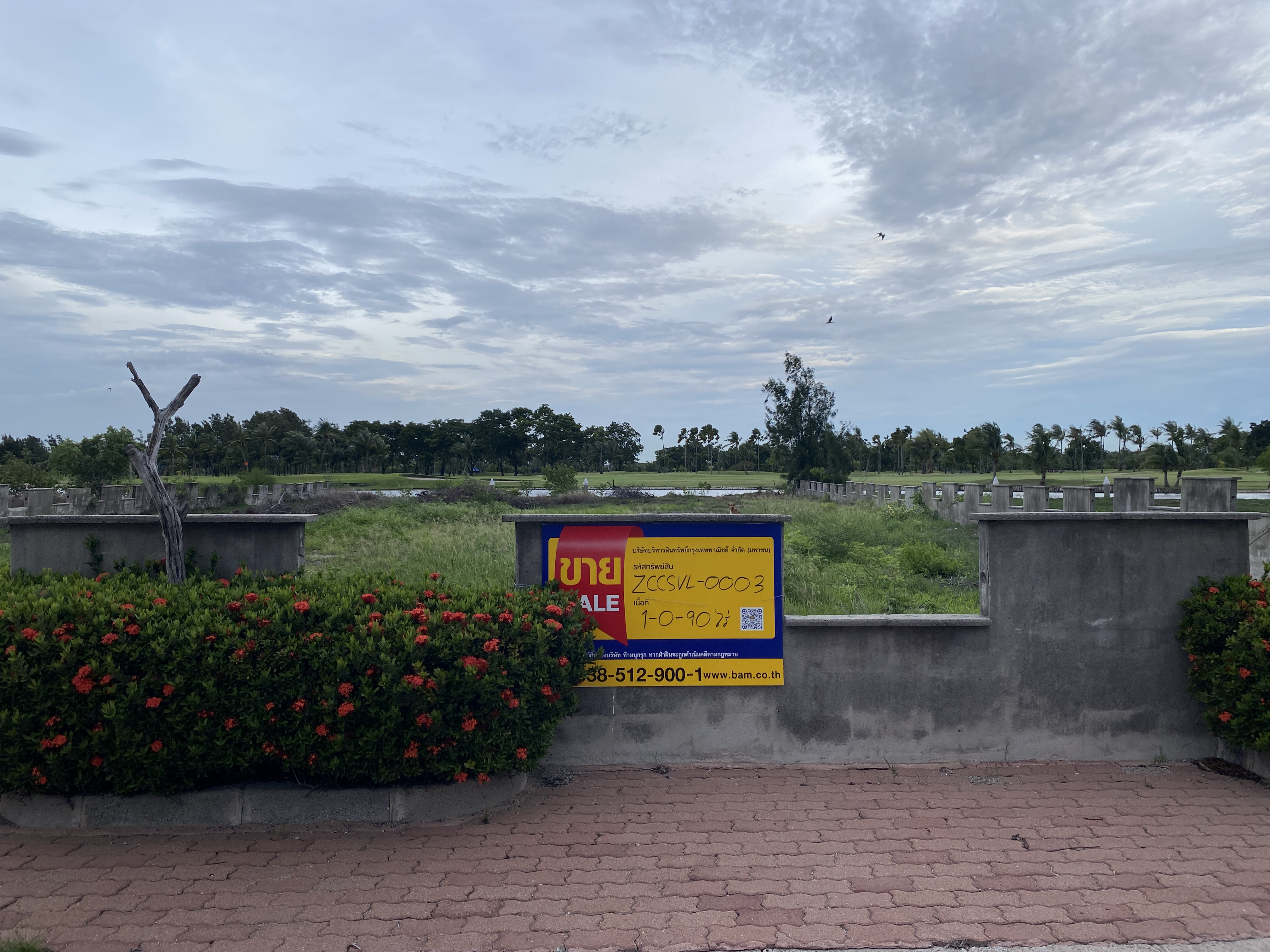 Empty land, Lak Siad Villa Project, 3 Cha Cheong Thai.