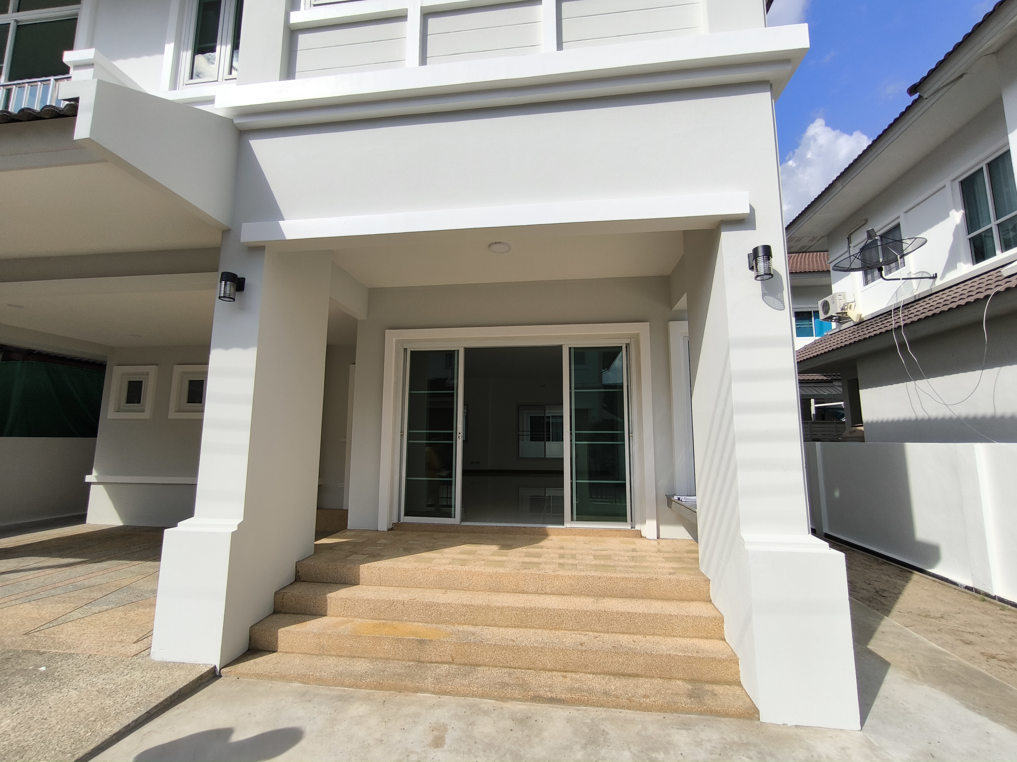 บ้านเดี่ยว 2 ชั้น โครงการบ้านพิมุกต์ โครงการ 4 เฟส 2 เชียงใหม่ : ปรับปรุงใหม่