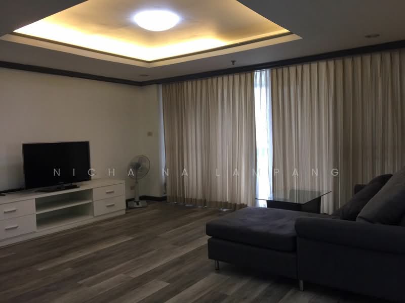 Las Colinas, Bangkok