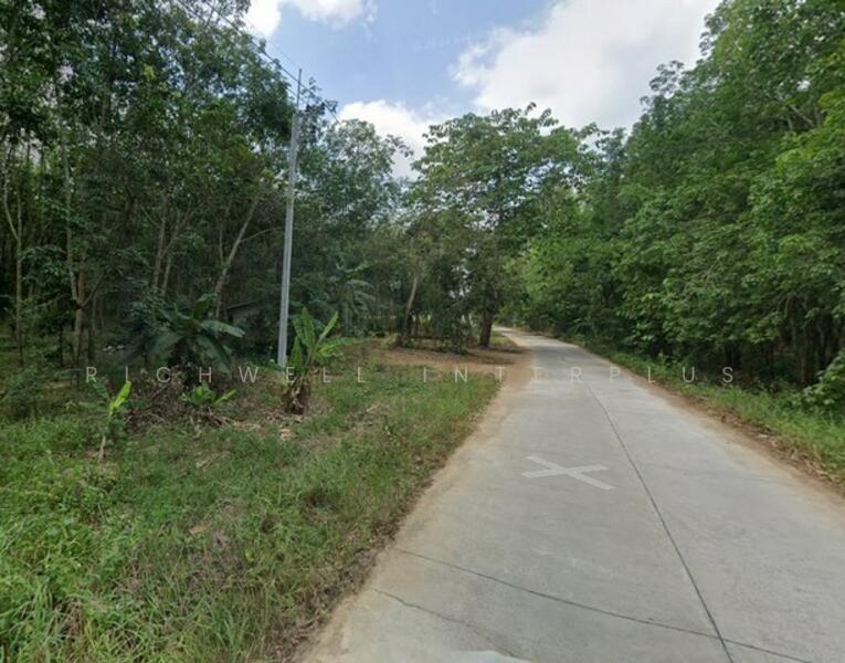 Land for sale in Nikhom Phatthana, 19 rai, Soi Map Khamin, next to concrete road,, Rayong