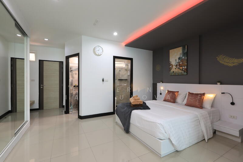 Nai Harn Beach Condominium, phuket