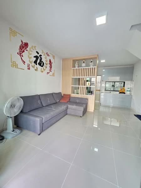 Baan Klang Muang Srinakarin – Onnut, Bangkok
