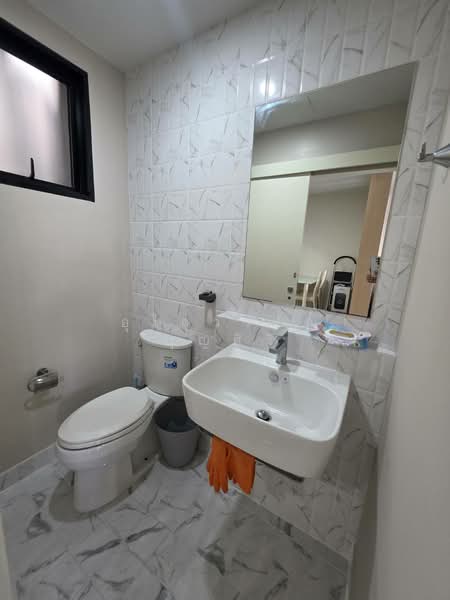 Baan Klang Muang Srinakarin – Onnut, Bangkok