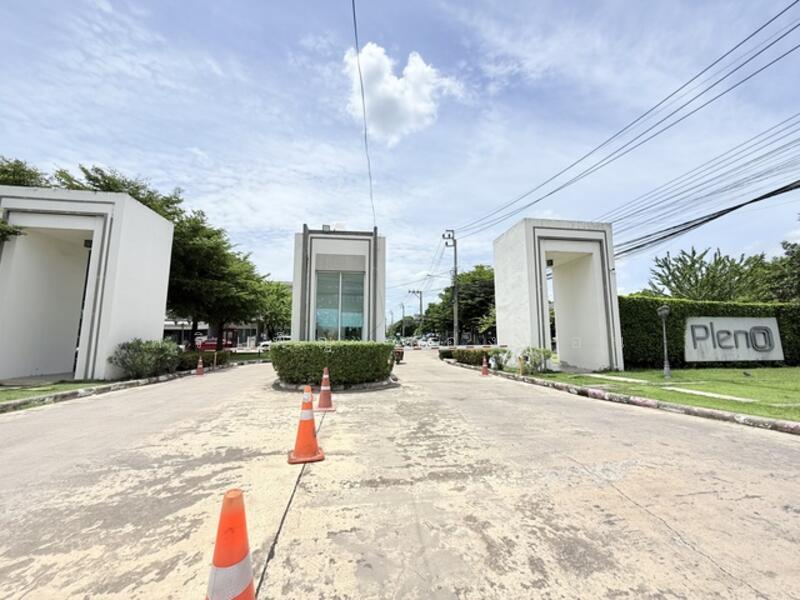 Pleno Pinklao-Wongwaen, Nonthaburi