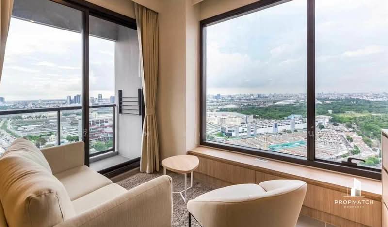 M Jatujak, Bangkok