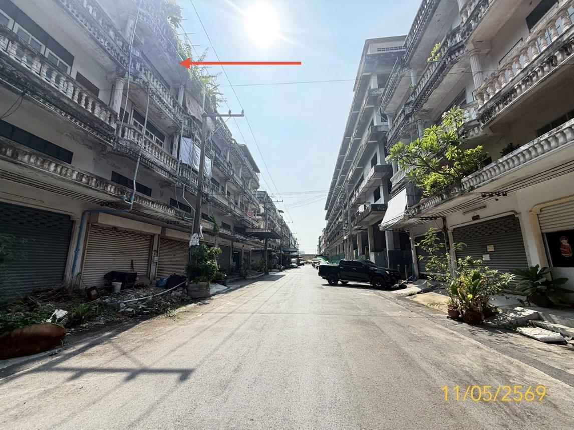 อาคารพาณิชย์ ตลาดชัชวาลย์วงษ์ ลำลูกกา ปทุมธานี