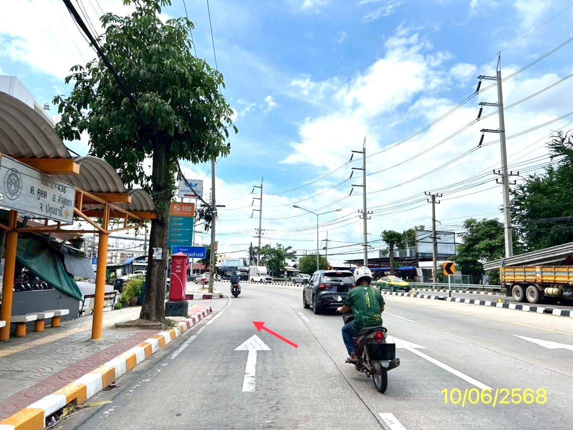อาคารพาณิชย์ ตลาดชัชวาลย์วงษ์ ลำลูกกา ปทุมธานี