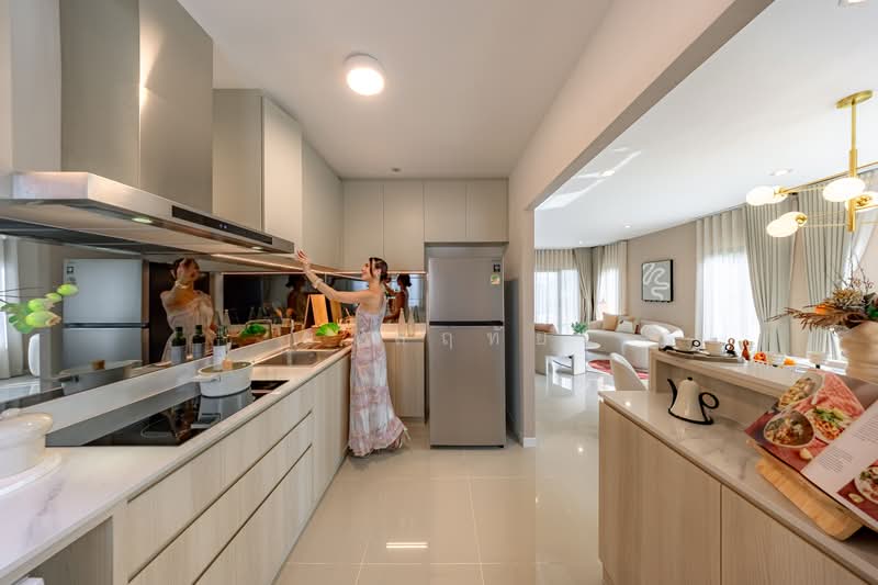 Passorn Romklao-Ramkhamhaeng, Bangkok