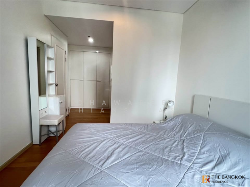 Villa Asoke, Bangkok