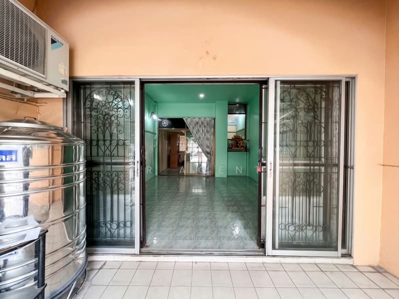 Sammakorn Ramkamhang 112, Bangkok