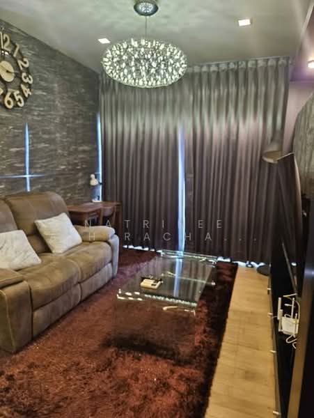 Noble Reveal, Bangkok