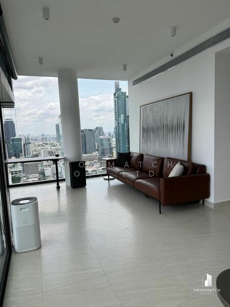 Tait Sathorn 12, Bangkok