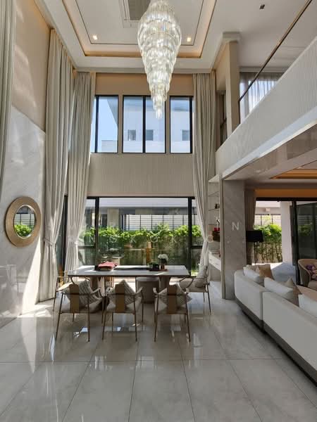 Grand Bangkok Boulevard East Rama 9, Bangkok