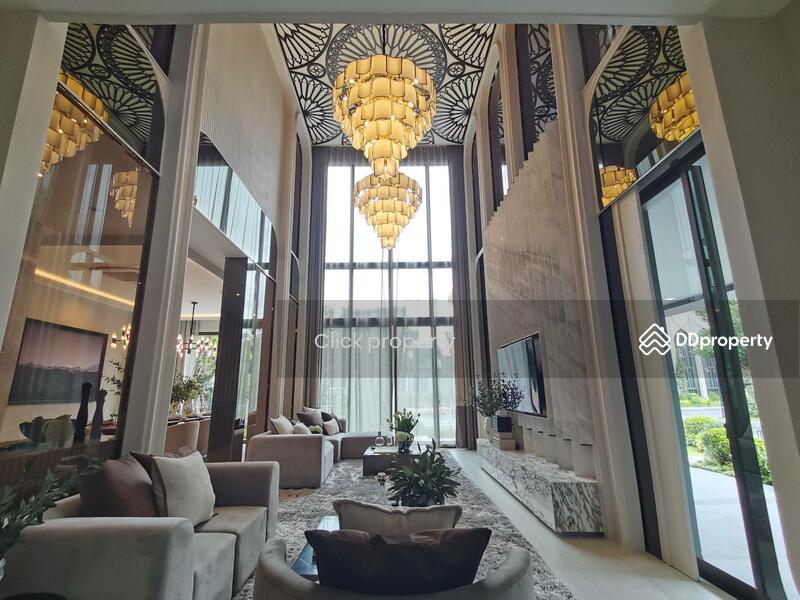 Grand Bangkok Boulevard Pinklao-Borom, Bangkok