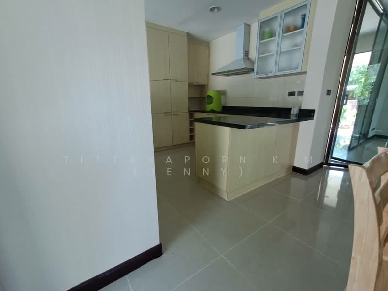 Villa Arcadia Srinakarin, Samut Prakan