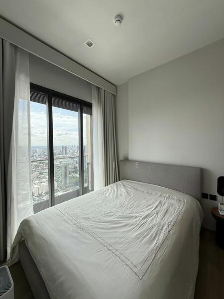 The Crest Park Residences, Bangkok