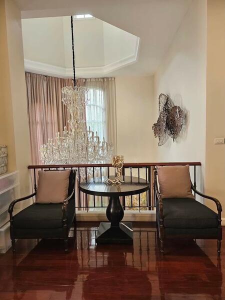The Royal Residence, Bangkok
