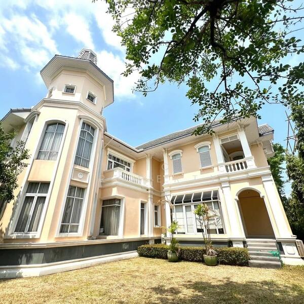 The Royal Residence, Bangkok