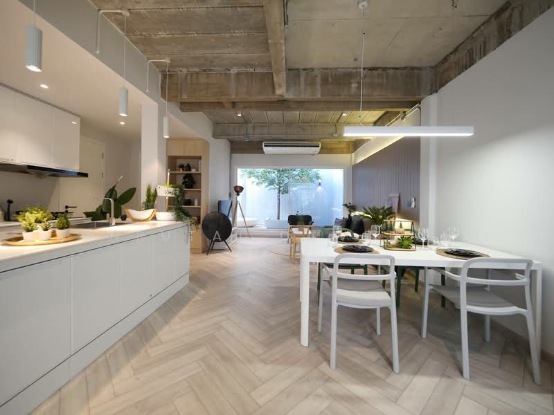 Townhome Sukhumvit 49, Bangkok