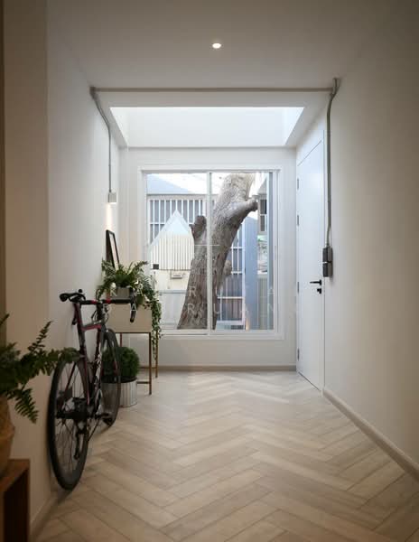 Townhome Sukhumvit 49, Bangkok