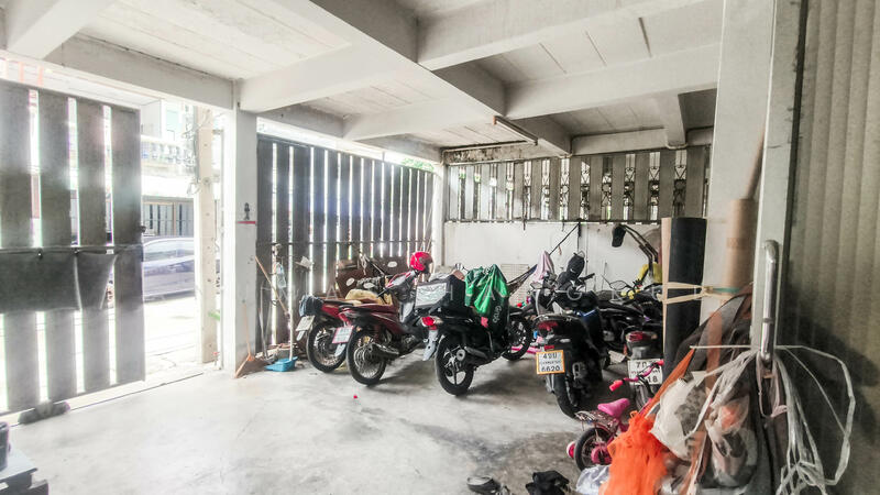 บ้านสินทวีงามเจริญ, Bangkok