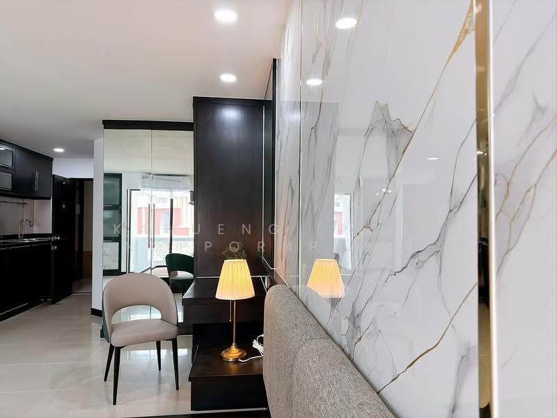 Bodin Suite Home, Bangkok