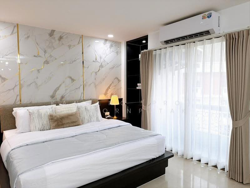 Bodin Suite Home, Bangkok