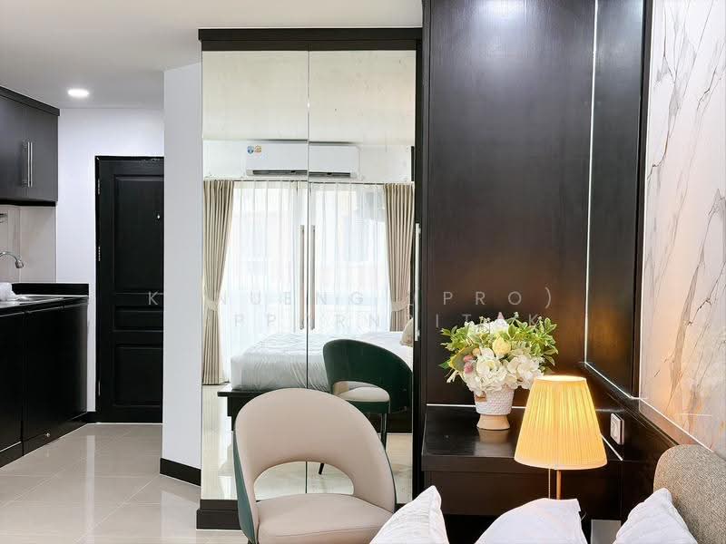 Bodin Suite Home, Bangkok